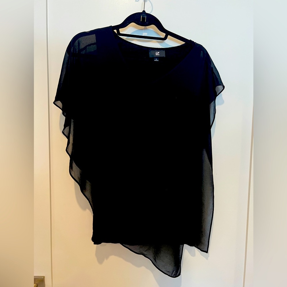 IZ BYER women’s Black Sleeveless Double Layer Asymmetrical Blouse.   SIZE S